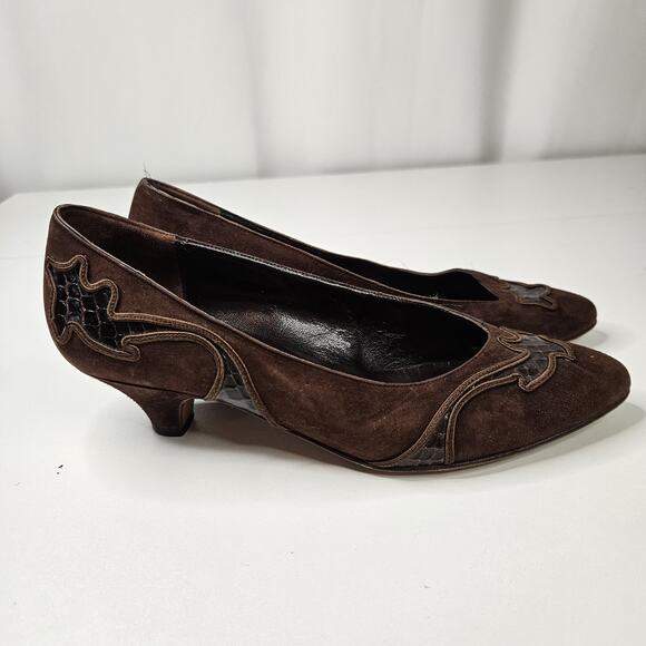 BALLY VERONICA Brown Suede Low Heel Pumps Loafers Shoes 6.5 M Kitten Heel - Picture 1 of 7